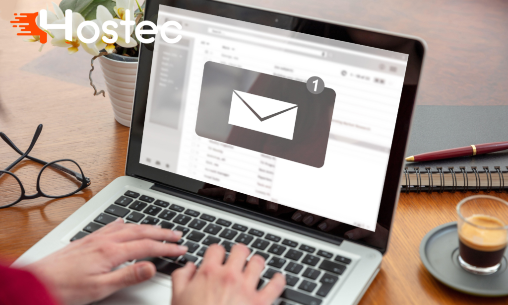 Organização empresarial: como criar contas de e-mail para cada setor da sua empresa.